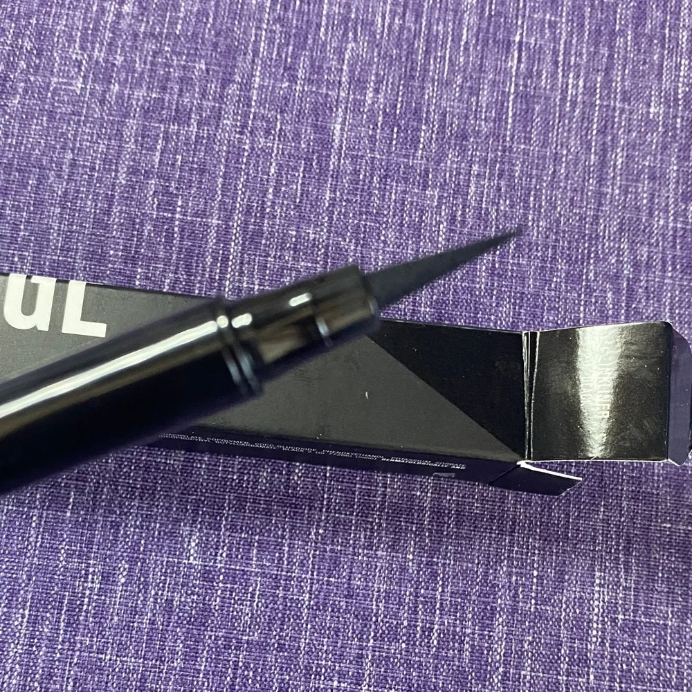 *NEW* IL MAKIAGE Black Inkliner